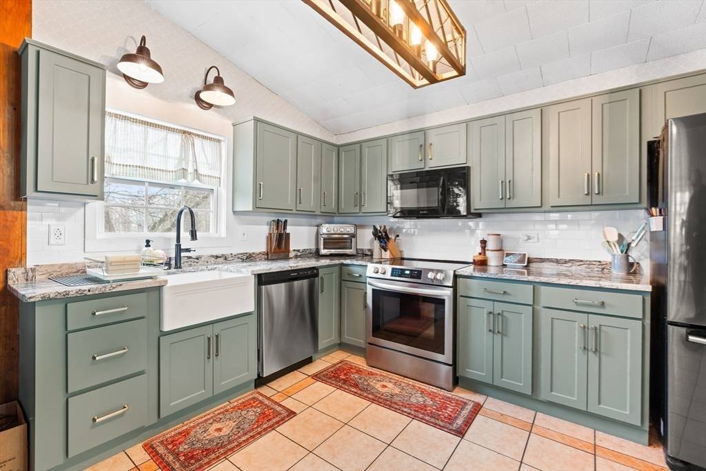 32 Ash St Winchendon, MA 01475