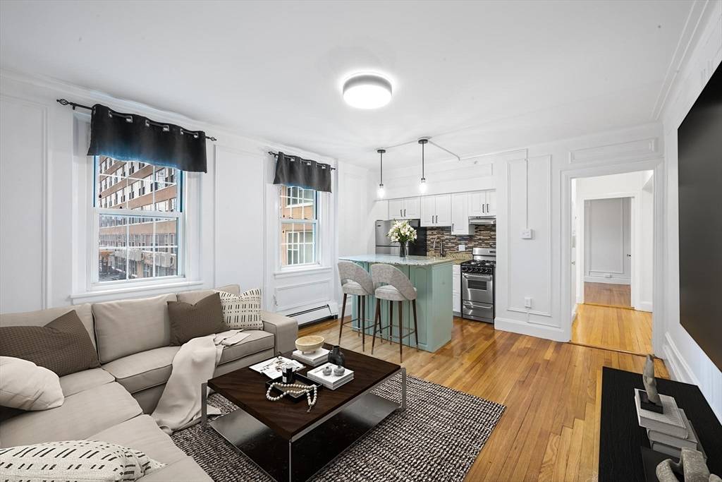 Brookline, MA 02446,1450-1454 Beacon St #204