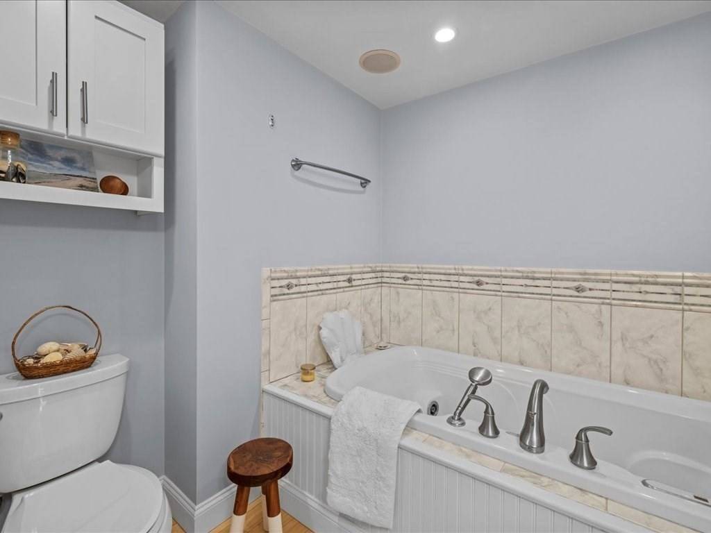 26 Wompatuck Rd Hingham, MA 02043