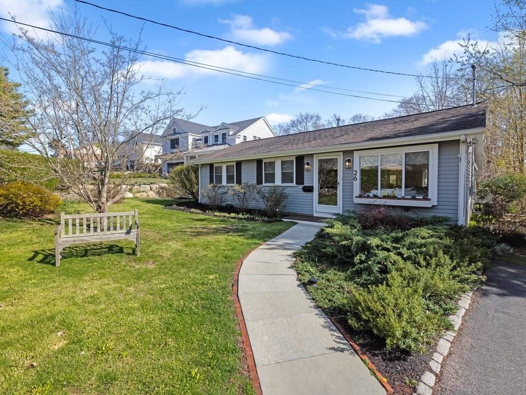 Hingham, MA 02043,26 Wompatuck Rd