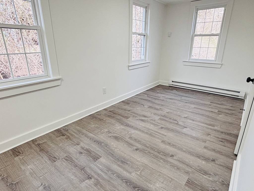 379 Main St Mashpee, MA 02649