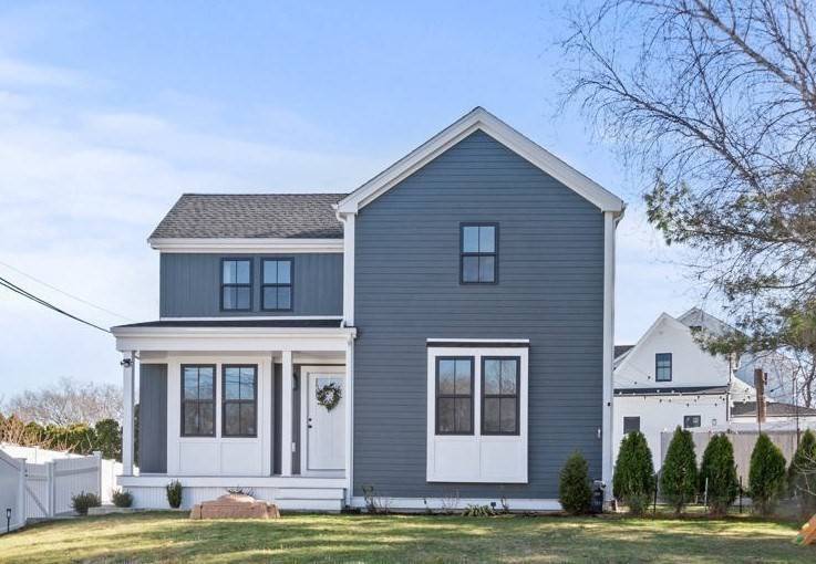 Needham, MA 02494,25 Fenton Rd