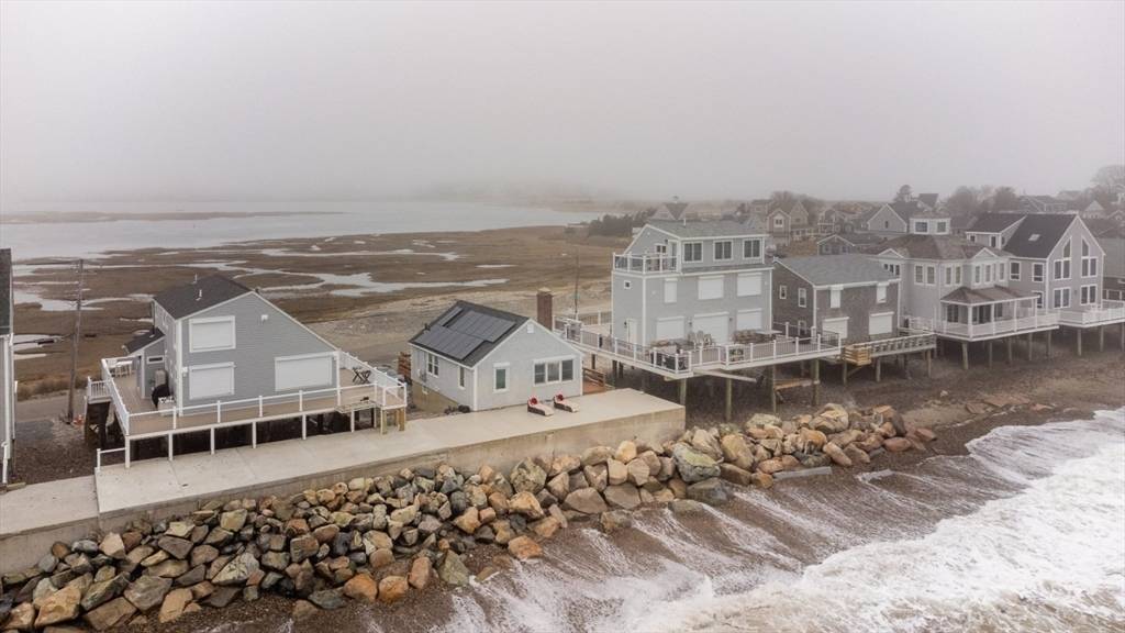 Scituate, MA 02050,296 Central Ave