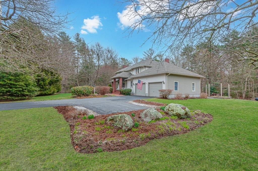 Mattapoisett, MA 02739,7 Laura Ln