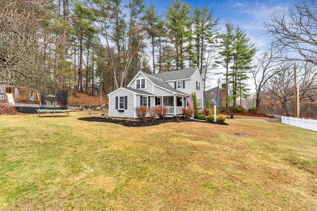 Northborough, MA 01532,112 School St
