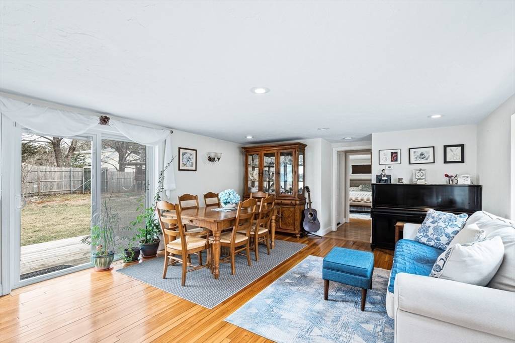 59 Wapping Rd Kingston, MA 02364