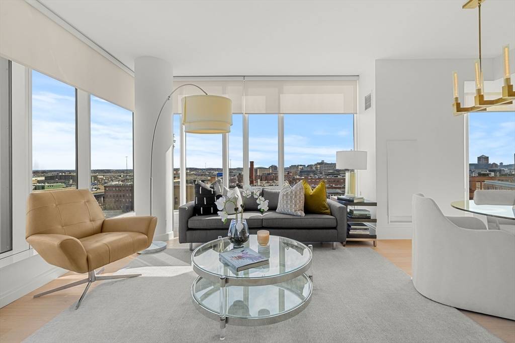 Boston, MA 02118,380 Harrison Avenue #1008