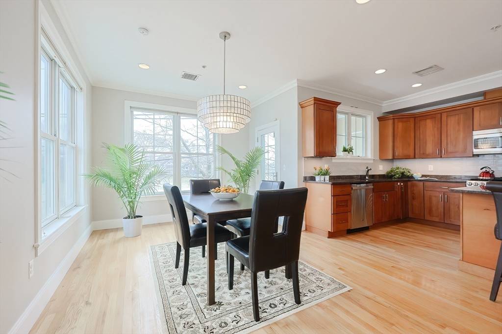 Somerville, MA 02144,45 Endicott Ave #5