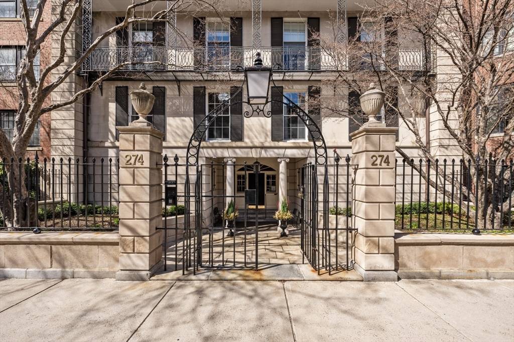 Boston, MA 02116,274 Beacon Street #7F