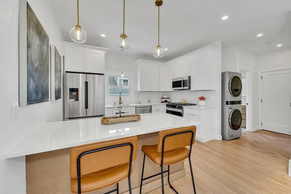 Winthrop, MA 02152,12 Sewall Ave #2