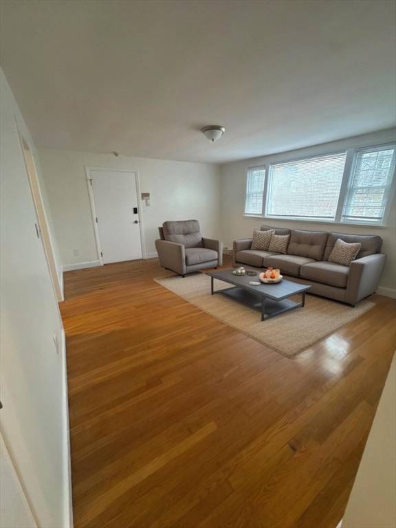 Foxboro, MA 02135,17 Park Avenue #7
