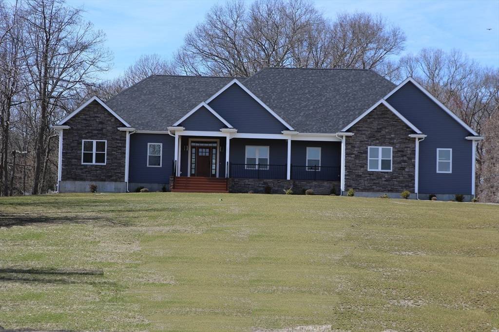 268 Bark Street Swansea, MA 02777
