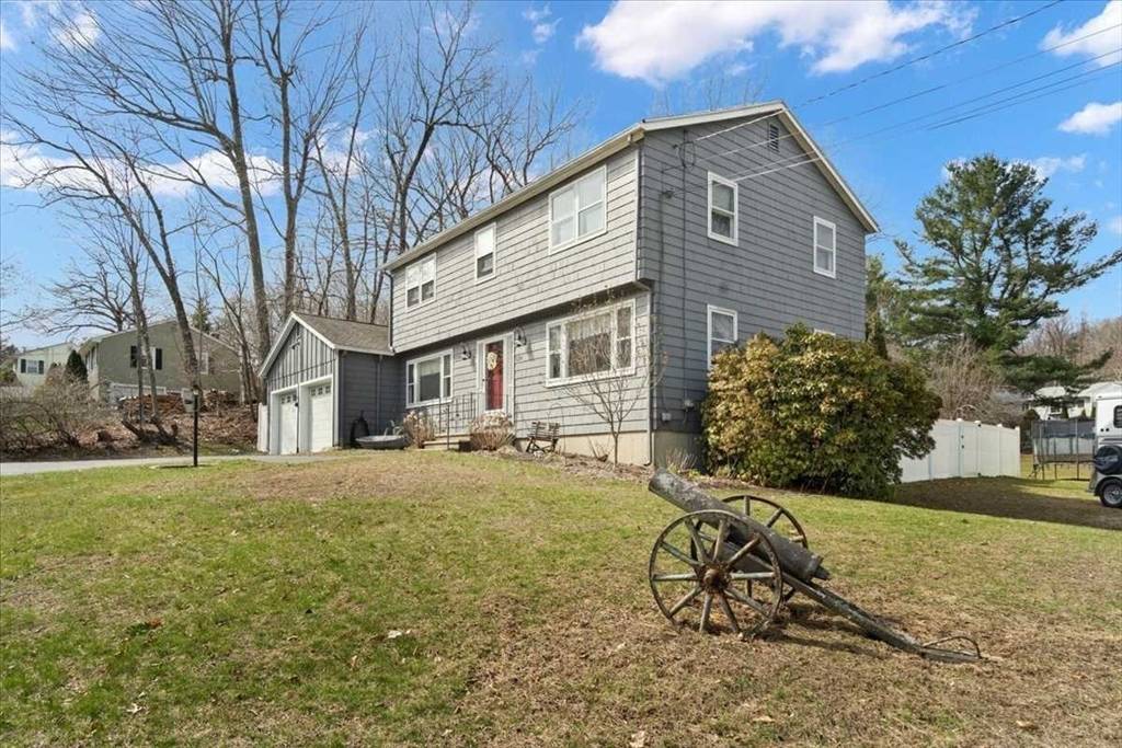 Holden, MA 01520,136 Winthrop Ln