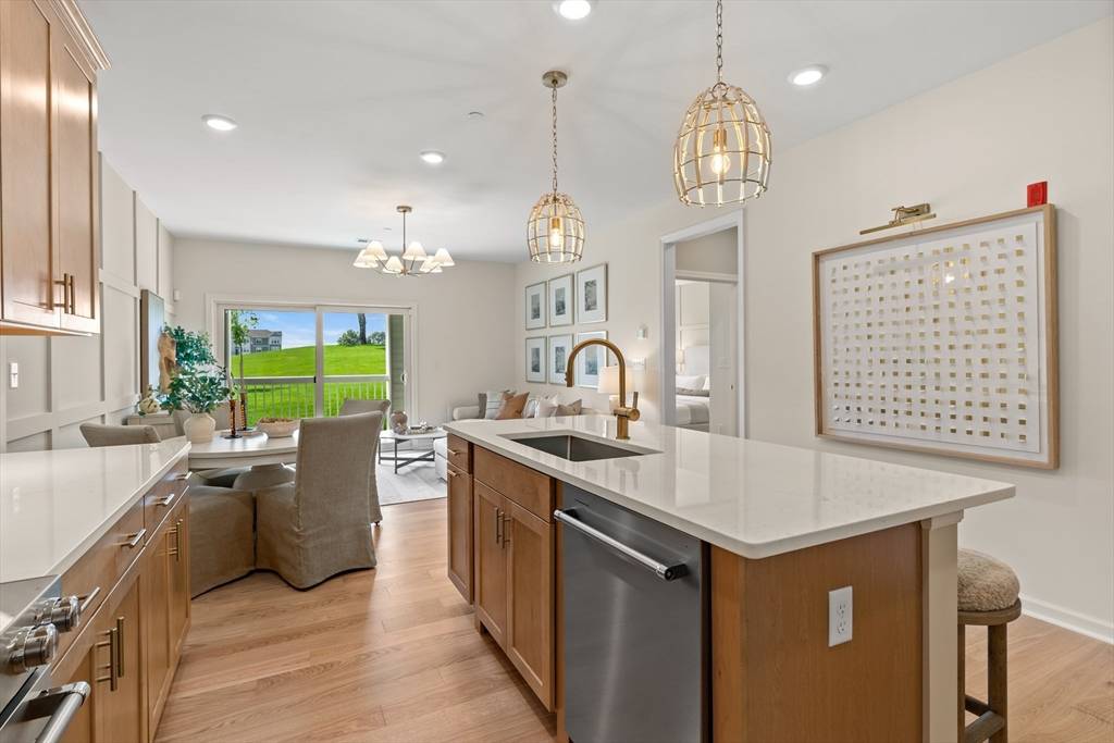 Westborough, MA 01581,2 Codman Way #210