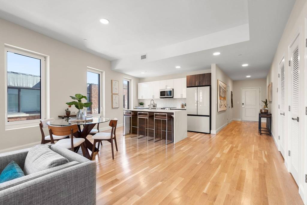 Boston, MA 02119,16 Taber Street #205