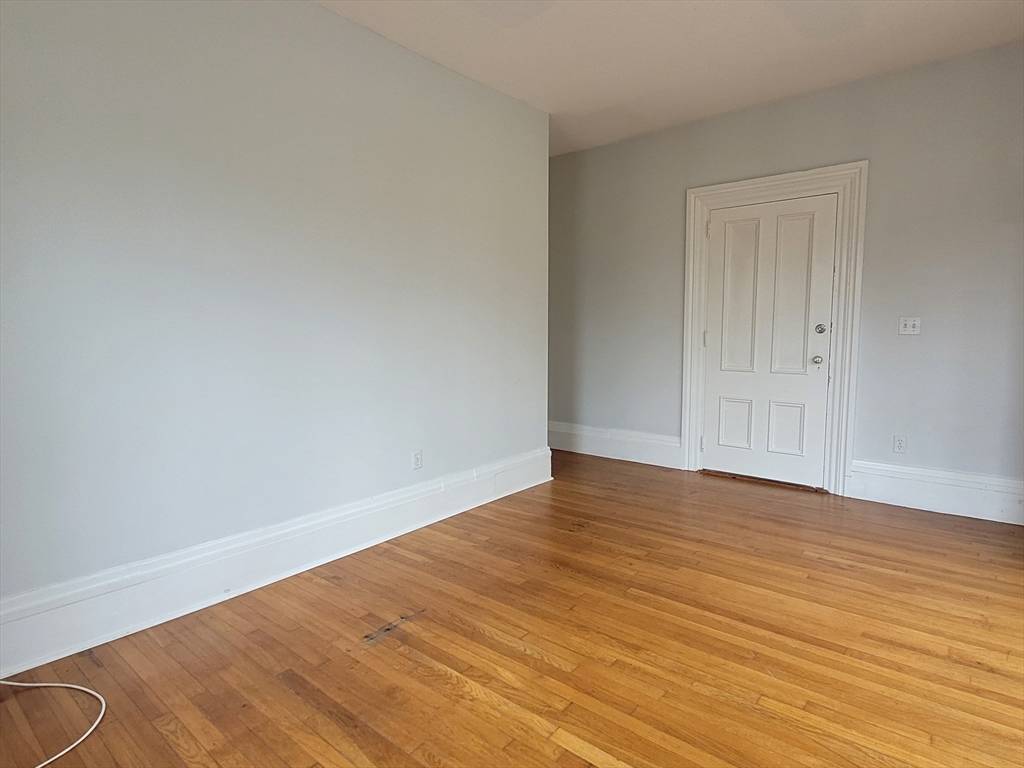 Grafton, MA 01519,2 Oak Street #1