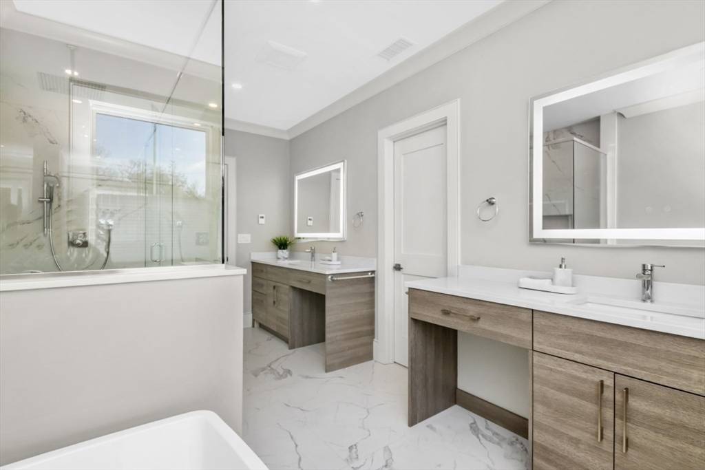 45 Fox Hill Rd Newton, MA 02459