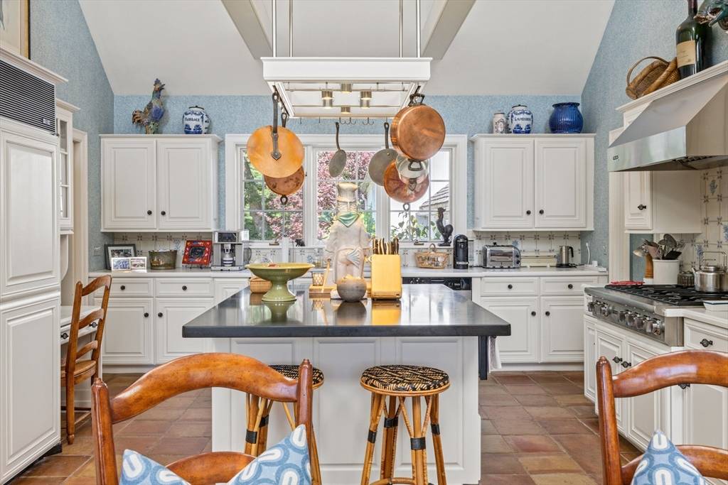 245 North Bay Road Barnstable, MA 02655