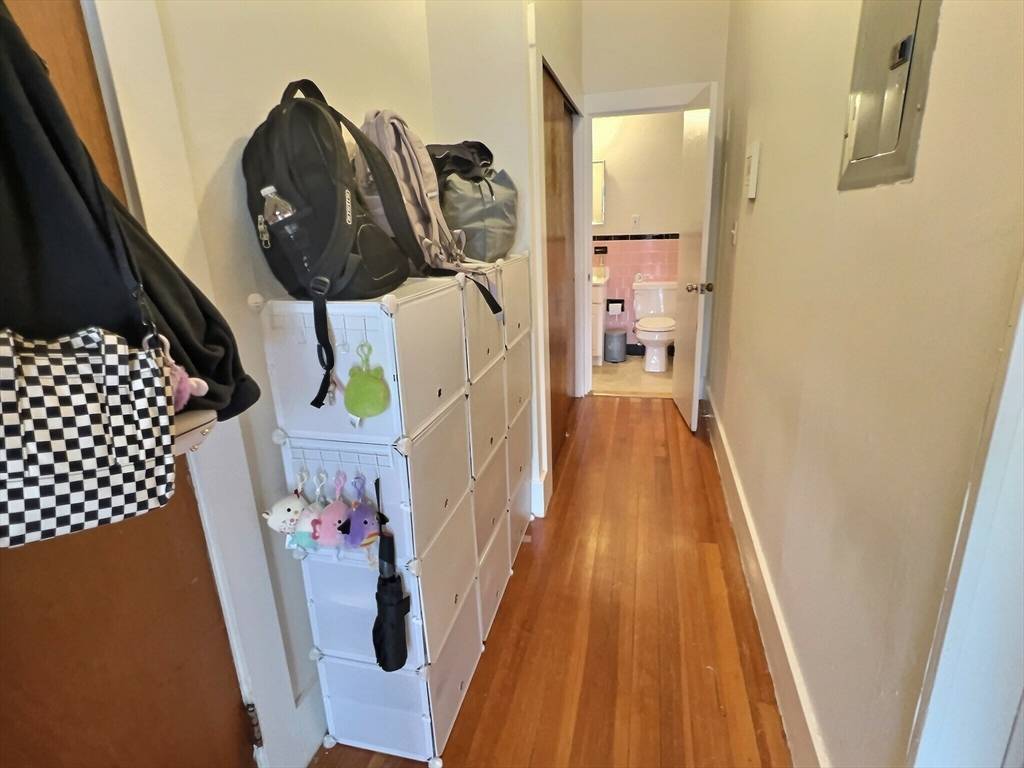 Brookline, MA 02446,1386 Beacon #9