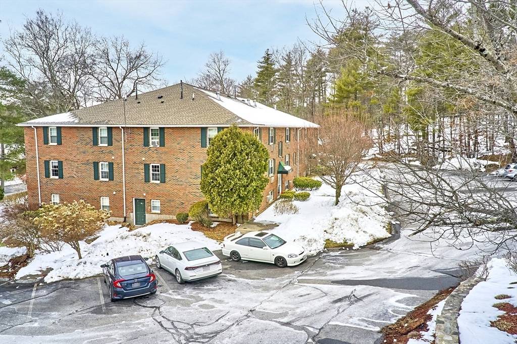 Acton, MA 01720,12 Wampus #U24