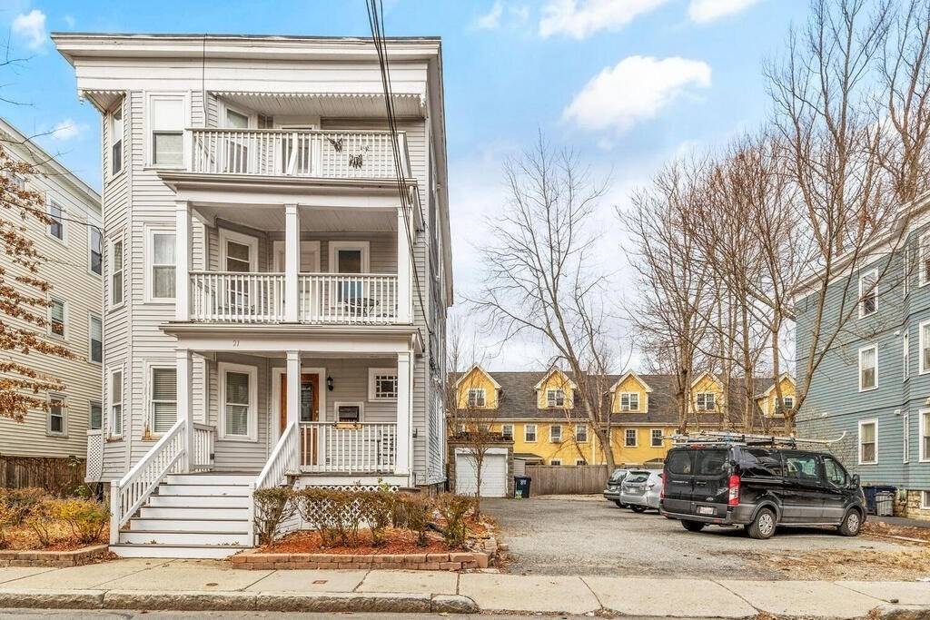 Cambridge, MA 02140,21 Washburn Ave #2
