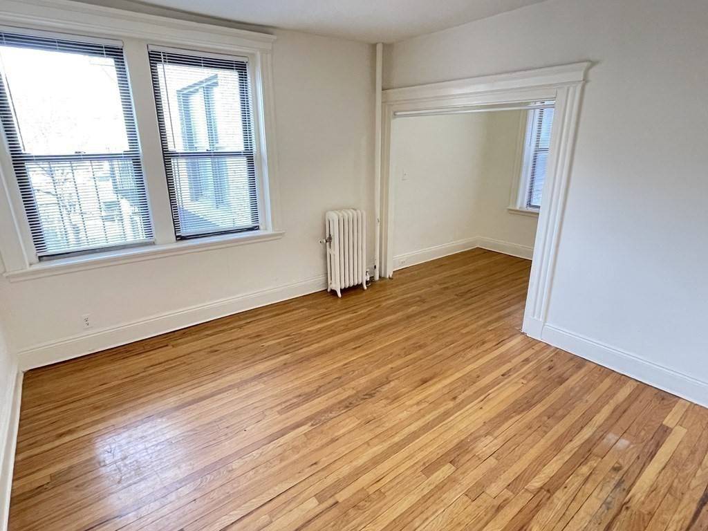 Boston, MA 02215,15 Park Drive #12