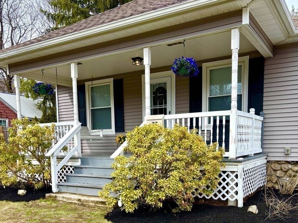 Holden, MA 01520,26 Pleasant St
