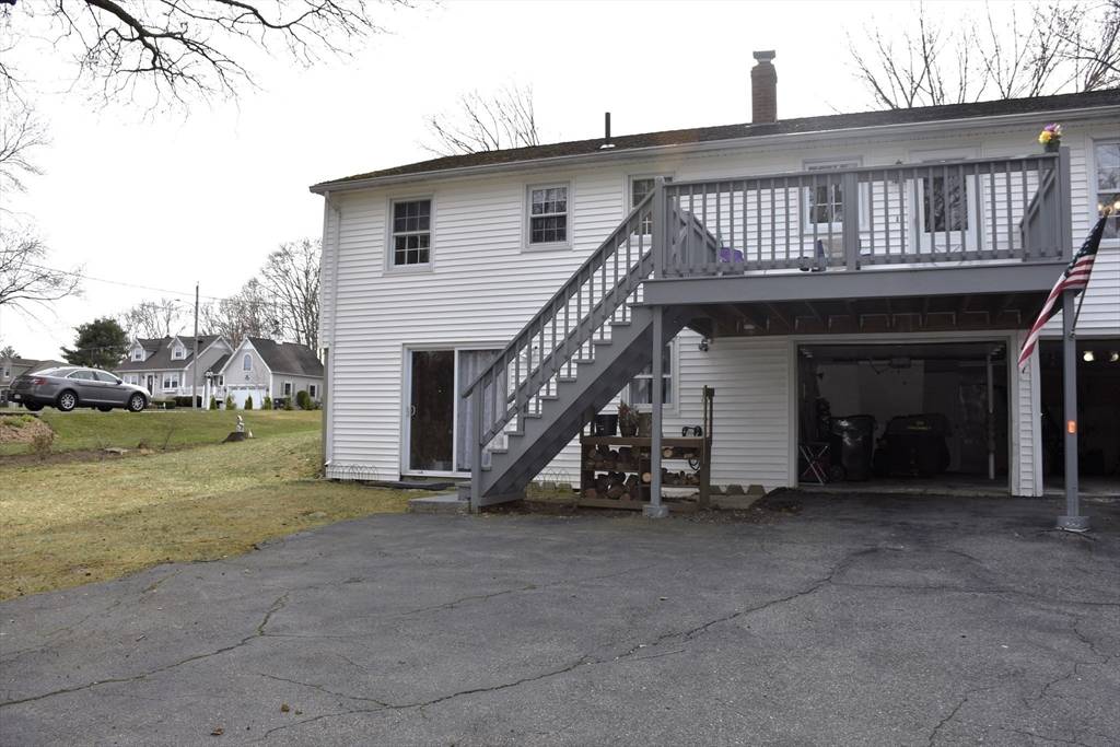 Webster, MA 01570,1 West Hollow Lane
