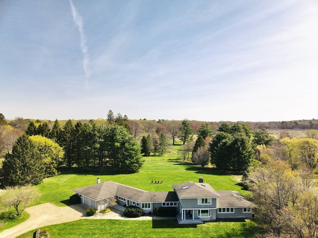 Hamilton, MA 01982,36 Moulton Street