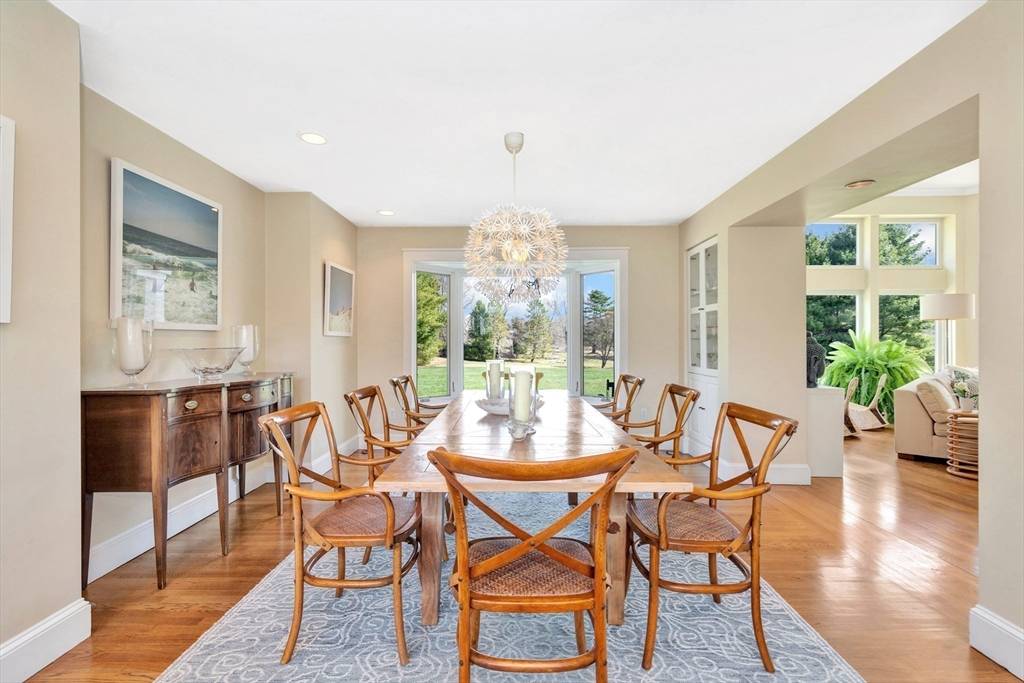 36 Moulton Street Hamilton, MA 01982