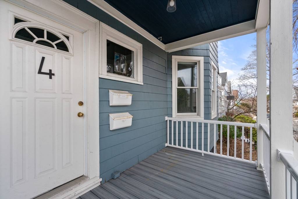 Boston, MA 02131,4 Cotton St #2