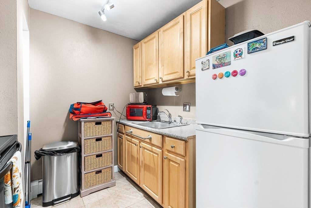17 Powderhouse Ct #17 Amesbury, MA 01913