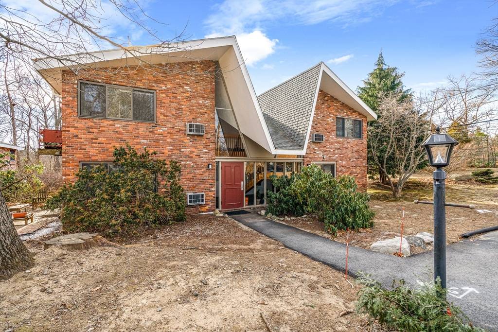 Lincoln, MA 01773,1 Greenridge Ln #2
