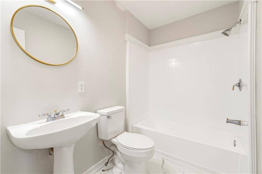 5 Patricia Ave North Smithfield, RI 02896