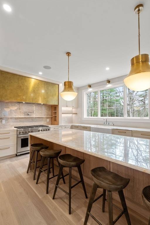 57 Westcliff Road Weston, MA 02493