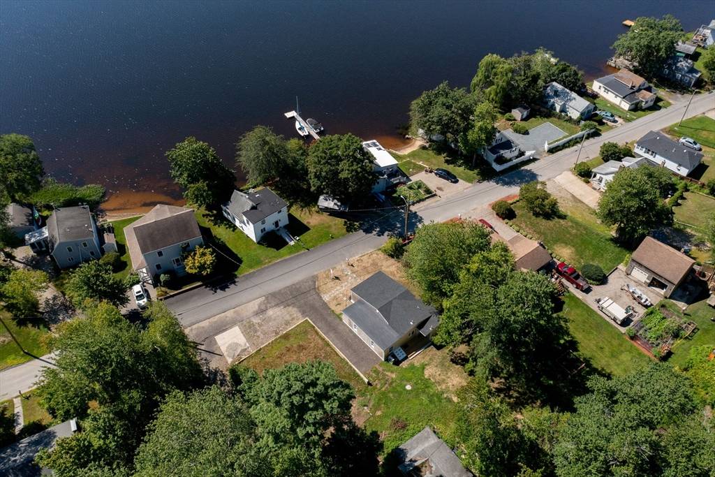 Halifax, MA 02338,102 Lake St