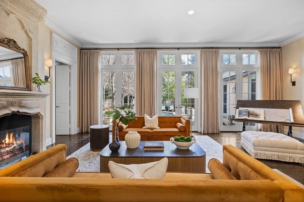 Brookline, MA 02467,120 Cabot St