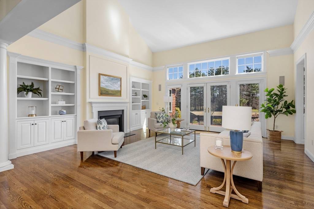 Hingham, MA 02043,71 Clubhouse Drive #71