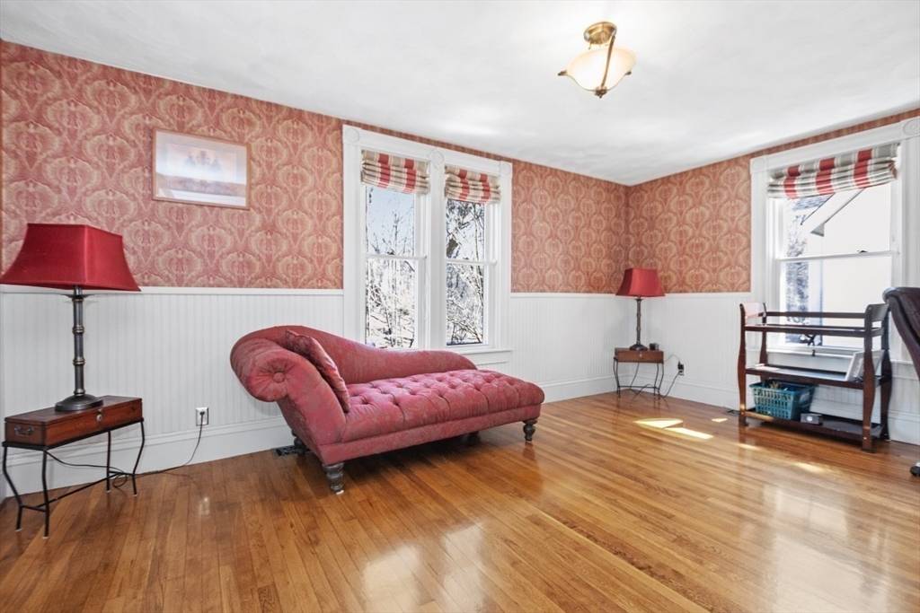 Wayland, MA 01778,9 French Avenue