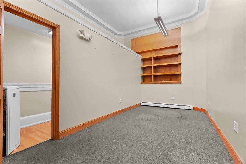23-25 Meridian St Boston, MA 02128