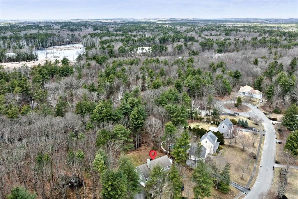 Georgetown, MA 01833,6 Hickory Ln