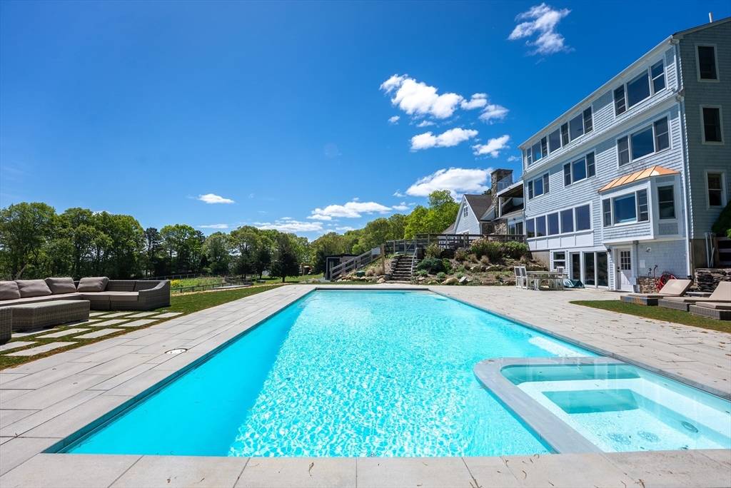 Plymouth, MA 02360,296 Center Hill Rd