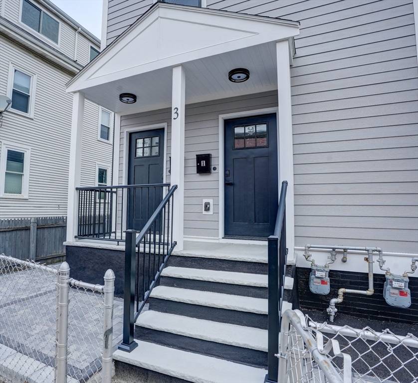 Somerville, MA 02143,3 Church St #2