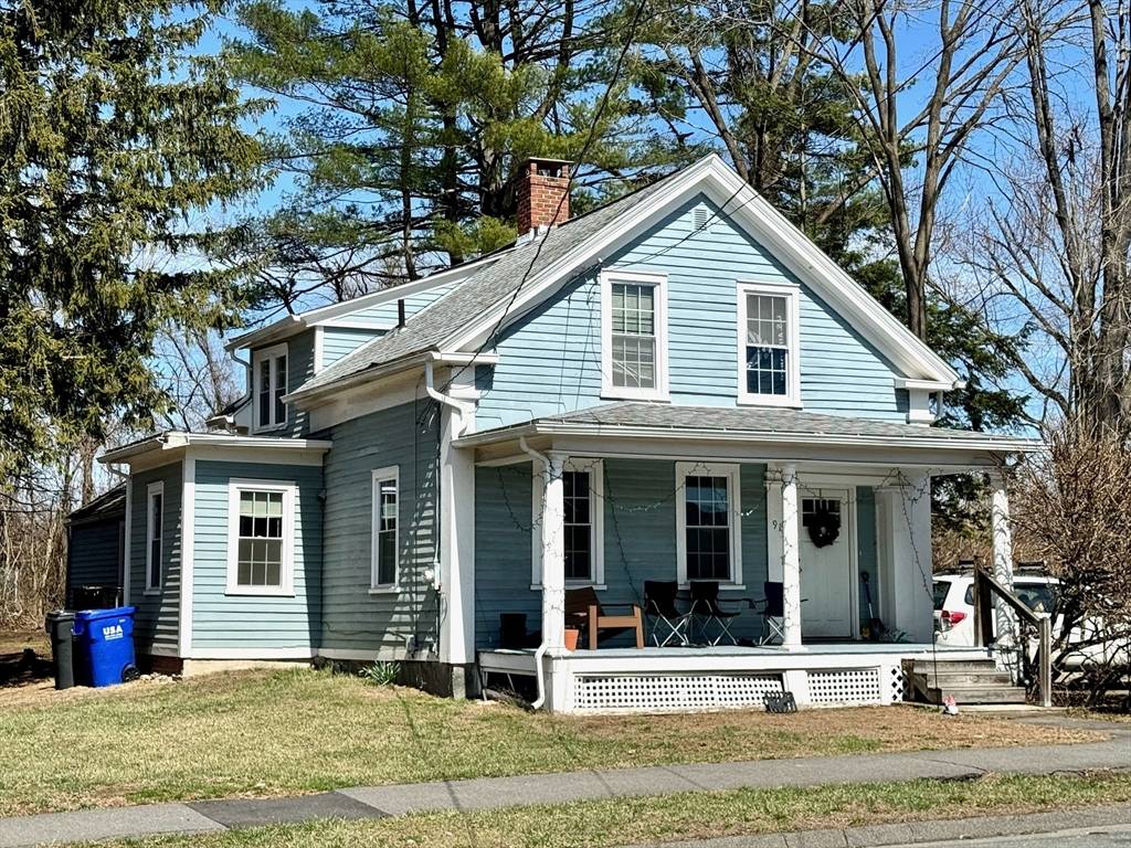 Amherst, MA 01002,91 Meadow St