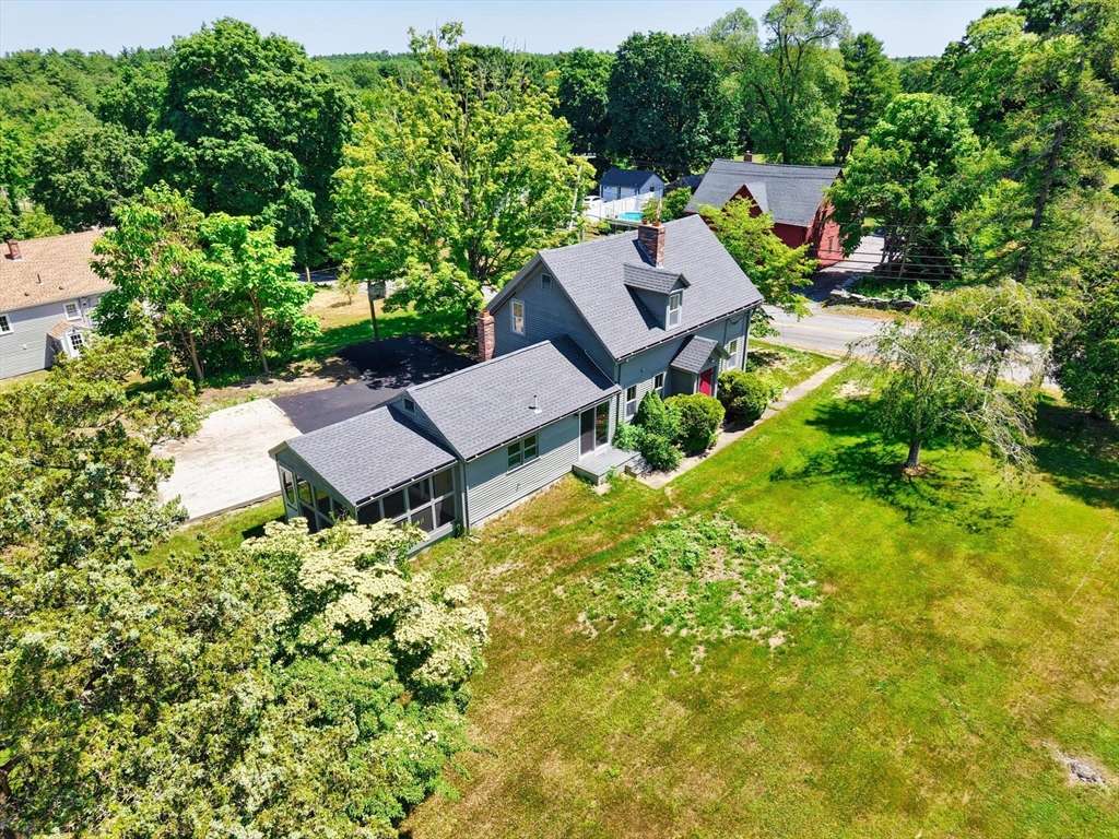 Middleboro, MA 02346,6 Nemasket Street