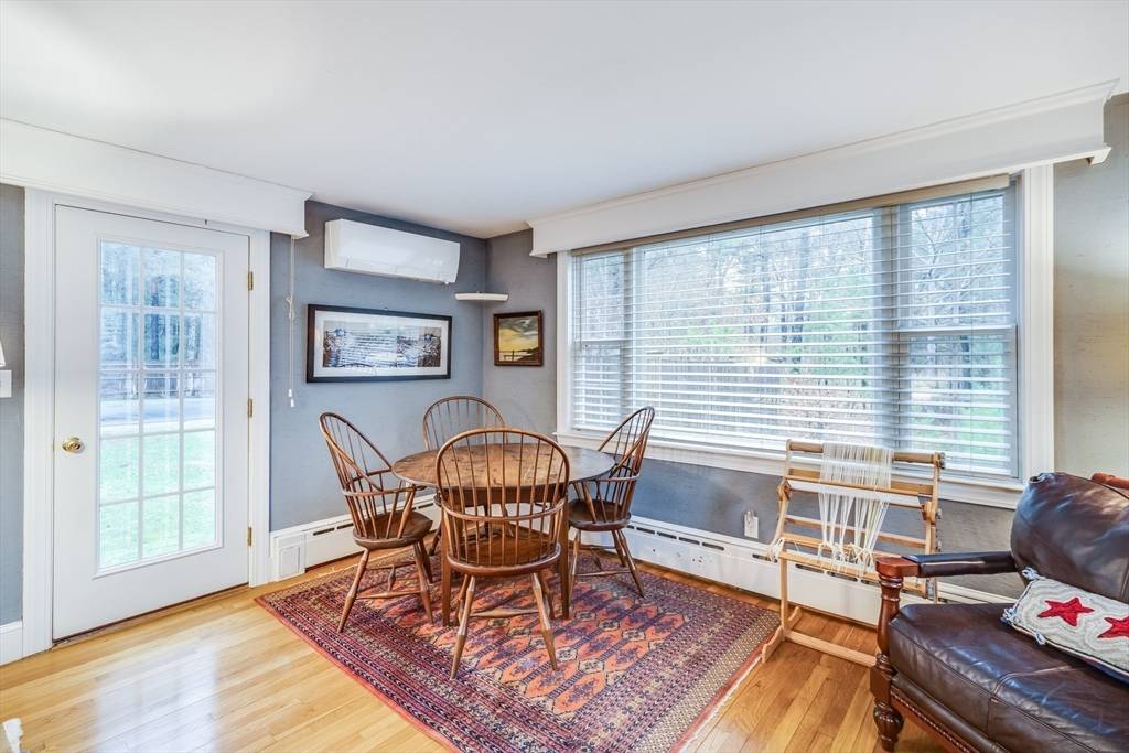 Yarmouth, MA 02664,211 Pleasant St