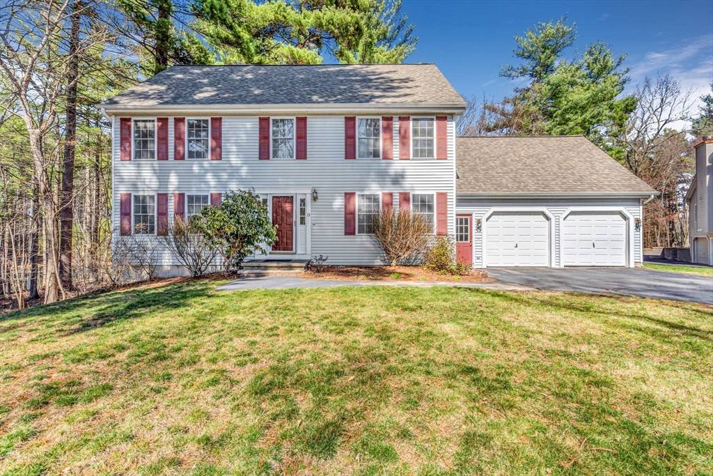 Westford, MA 01886,13 Russells Way