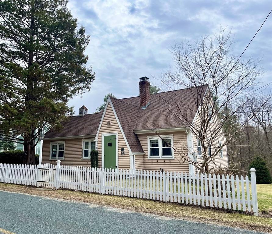 Charlton, MA 01507,293 N Sturbridge Rd