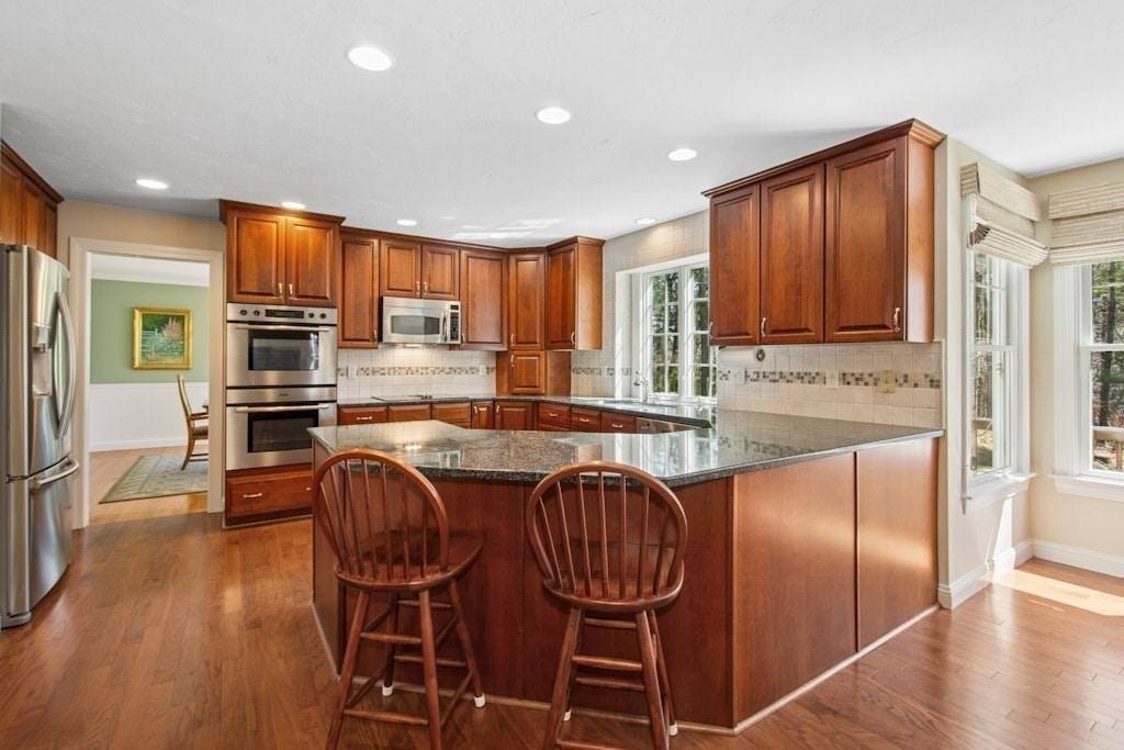Acton, MA 01720,5 Macgregor Way