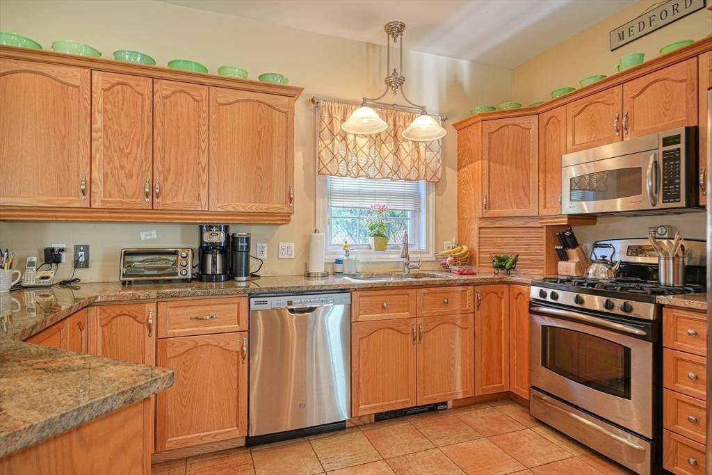 Medford, MA 02155,19 Court St. #19